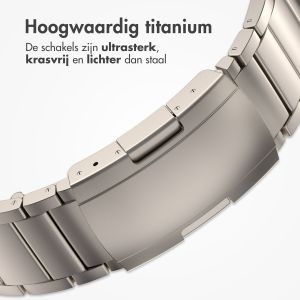 Accezz Mat Titanium bandje voor de Apple Watch Series 1-10 / SE / Ultra (2) - 42/44/45/46/49 mm - Titanium