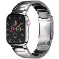 Accezz Glans Titanium bandje voor de Apple Watch Series 1-9 / SE - 38/40/41 mm / Series 10 - 42 mm - Zilver